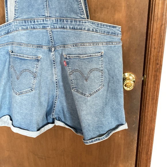 Offer $35 Levi’s denim jean short overall 20W - Picture 14 of 15